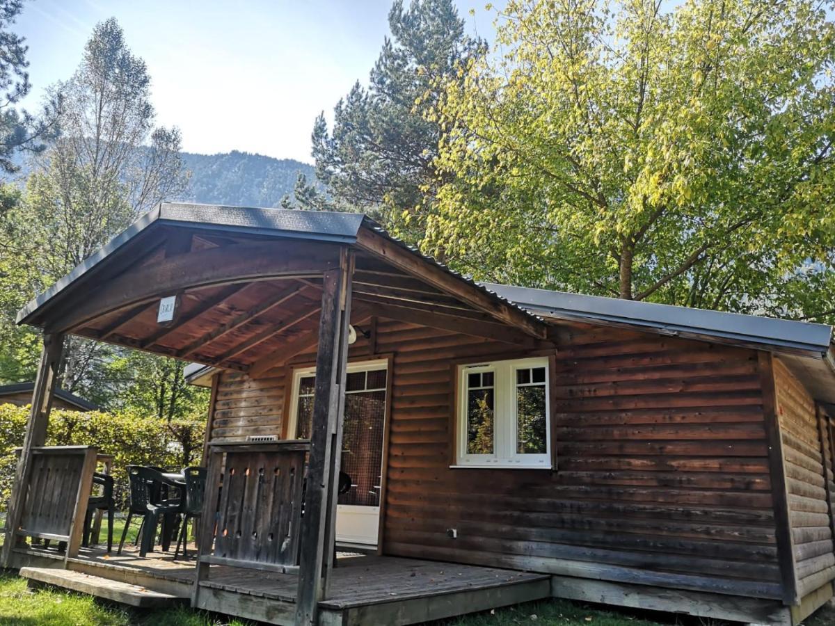 Готель Camping Le Colporteur Ле-Бур-д'Уазан Екстер'єр фото
